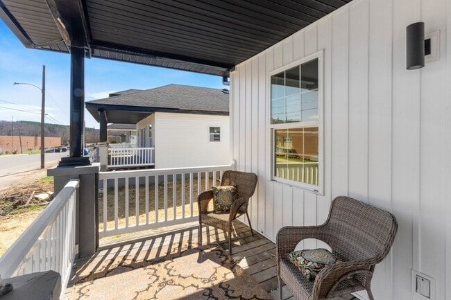 Photo - 416/418 Novelty St Unit 416 Novelty St