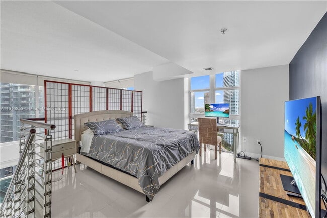 Photo - 41 SE 5th St