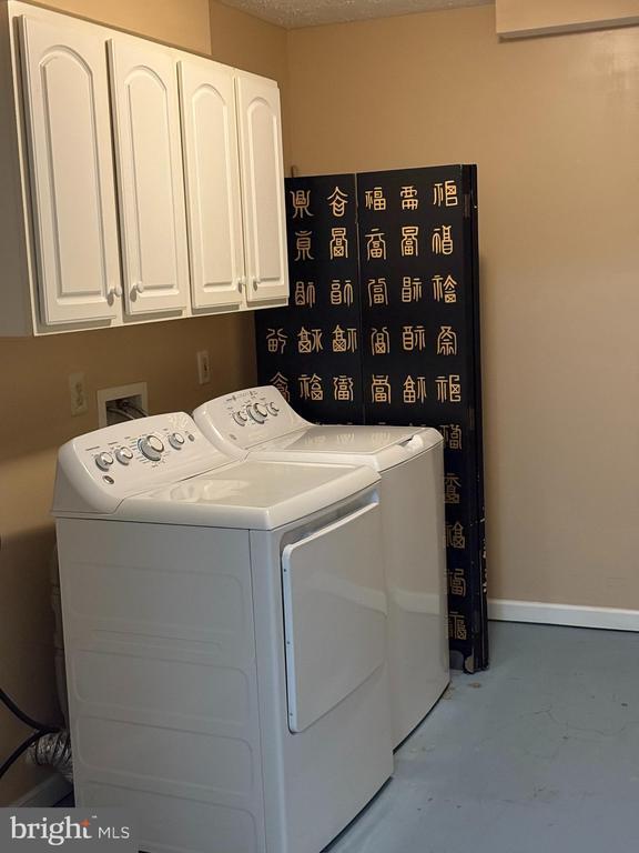 Photo - 2047 Harvest Dr