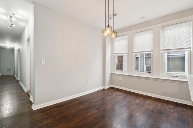 Photo - 924 S 58th St