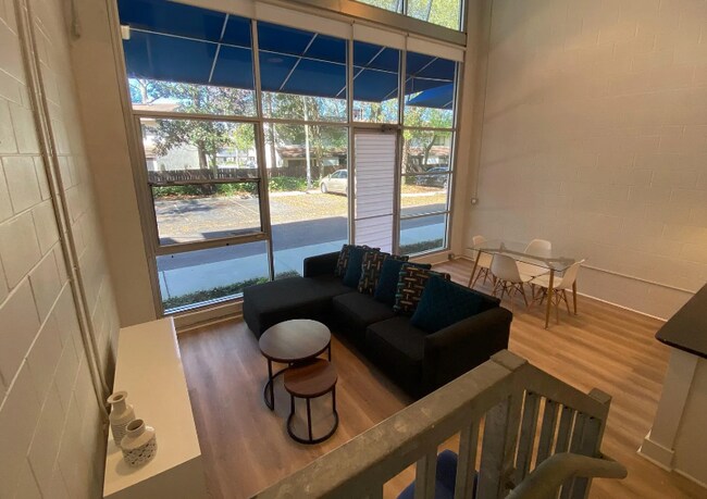 2515 SW 35th Pl Unidad 114