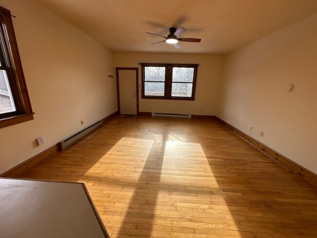 Photo - 162 Washington St Unit 162 Washinton St APT. A