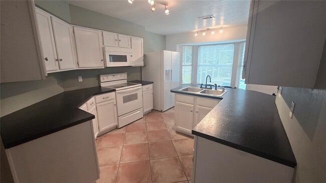 Photo - 3276 Wilderness Trail