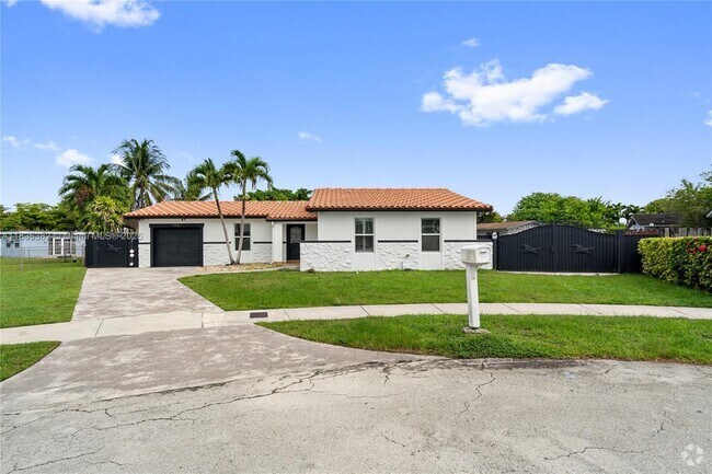 Building Photo - 13611 SW 77th St Rental