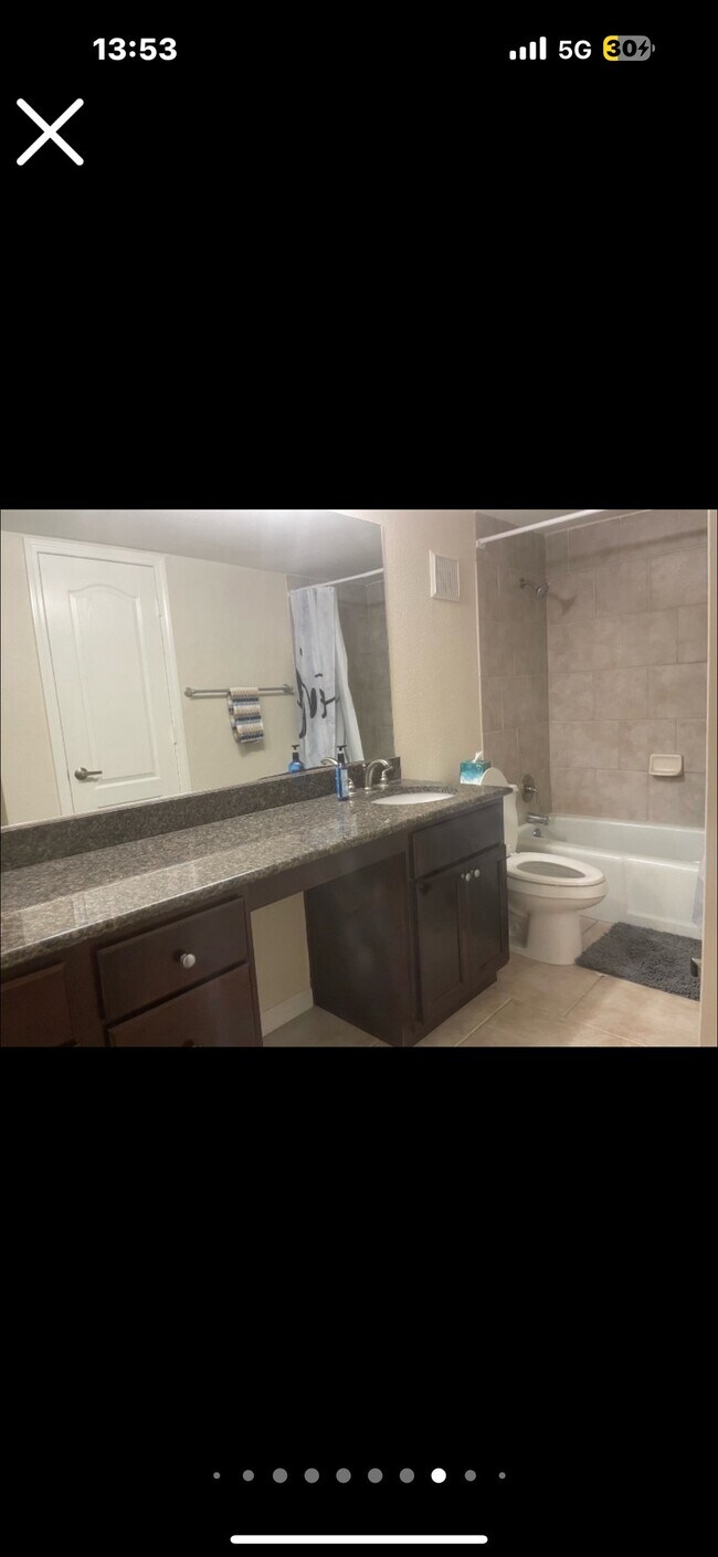 Photo - 697 Oakmont Ave