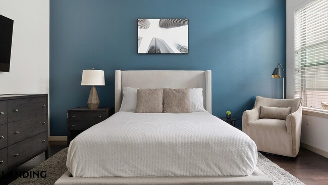 Photo - 1550 N Raleigh St Unit 121