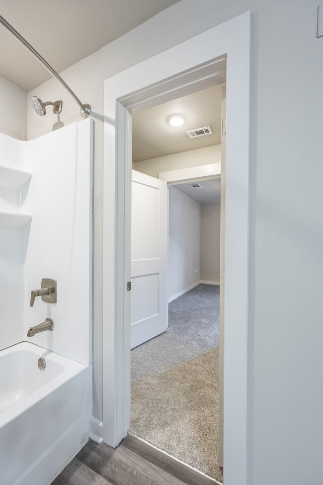 Eagles Landing Luxury Apartment Homes