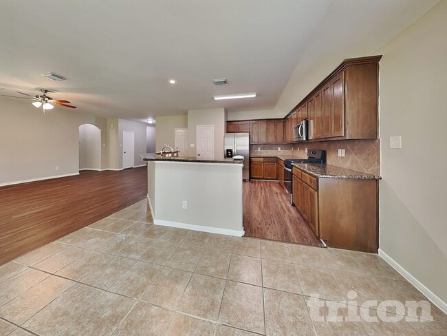 Photo - 3126 Lake Breeze Ln