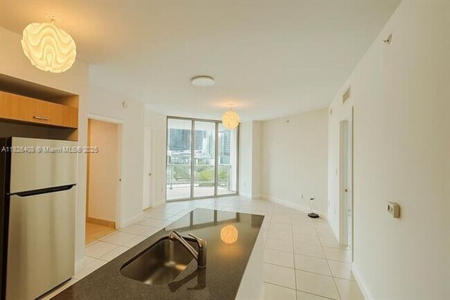 Photo - 350 S Miami Ave Unidad 350 S Miami Ave  1206