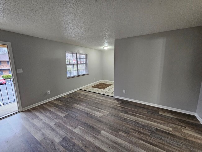 Photo - Renovated upstairs 1 Bedroom 1 Bath appartment available NOW! Unit 4510-19