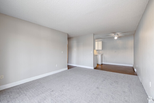 1BR, 1BA - 570SF - Living Room and Dining Room - SUNDANCER APARTMENTS