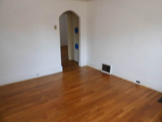 Photo - 117 Auburn St Unit 1