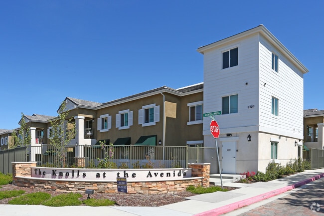 Photo - The Knolls at The Avenida