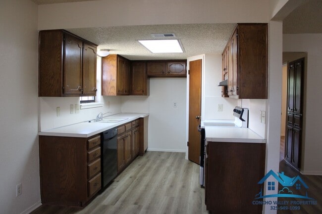 Photo - 1706 Kansas Ave