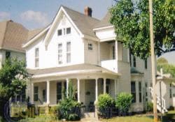 Building Photo - 1038 Heath St Unit 1038 1/2