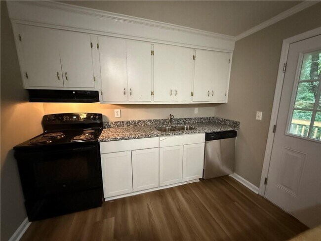Photo - 3945 Fraser Cir