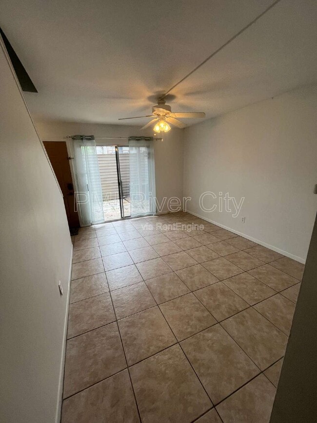 Photo - 2300 Twelve Oaks Dr Unit Apt F2