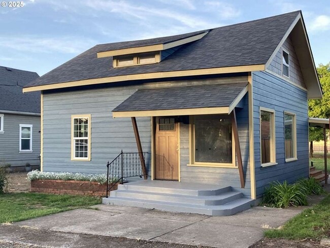 Photo - Great Home in Coburg!