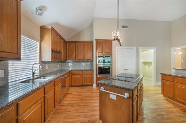 Photo - 109 Killdeer Ct
