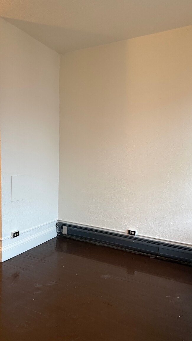 79 4th St Unit 7