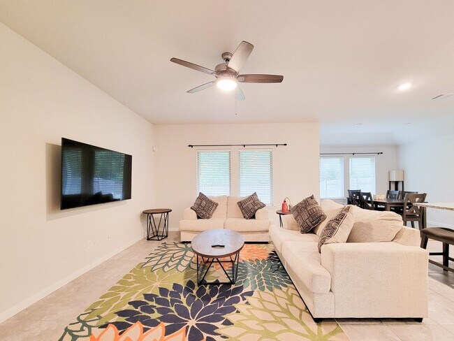 6523 Fiddlewood Thicket Ln
