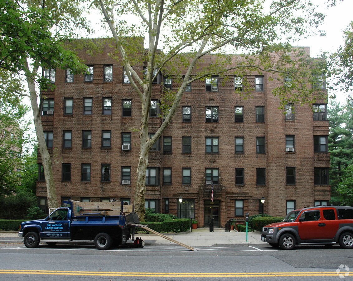 160 E Hartsdale Ave. - 160 E Hartsdale Ave Apartments