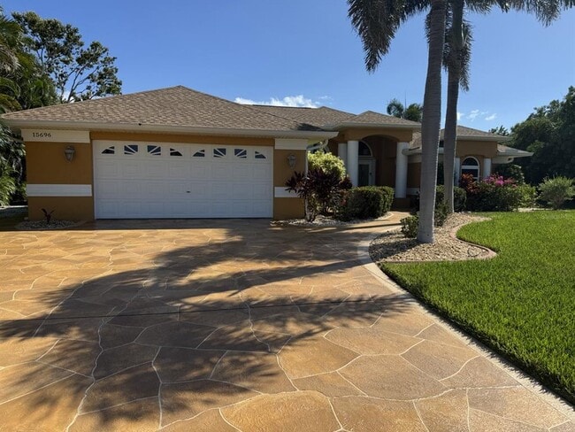 Building Photo - 15696 Hennipen Cir