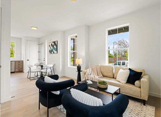 Photo - St. Johns New Build - Bright and Spacious End Unit 2 Bedroom with A/C, Washer/Dryer and Private P...