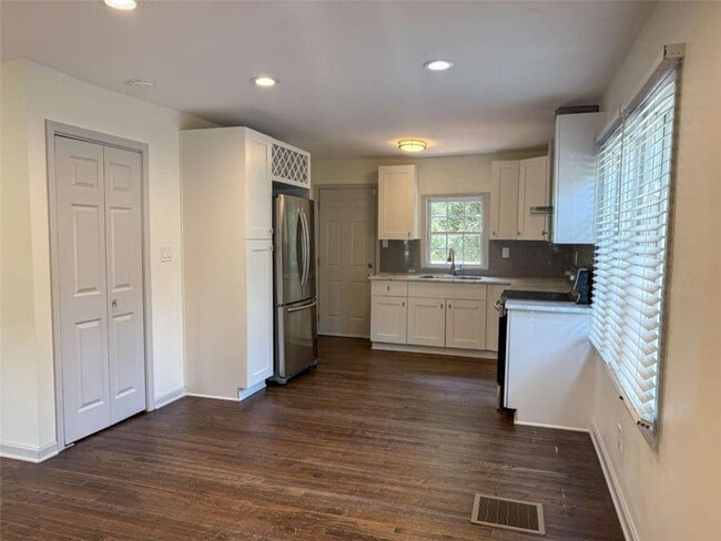 Photo - 2093 Verbena St NW