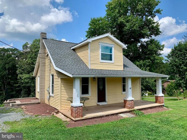 Building Photo - 483 Alleghenyville Rd Rental