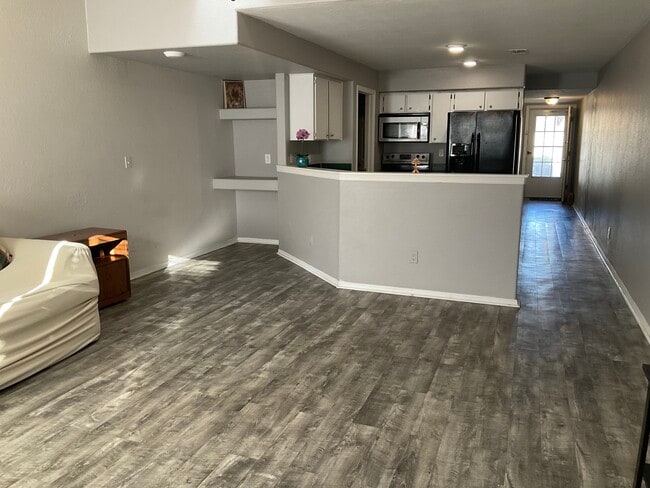 Photo - 634 Green Valley Rd