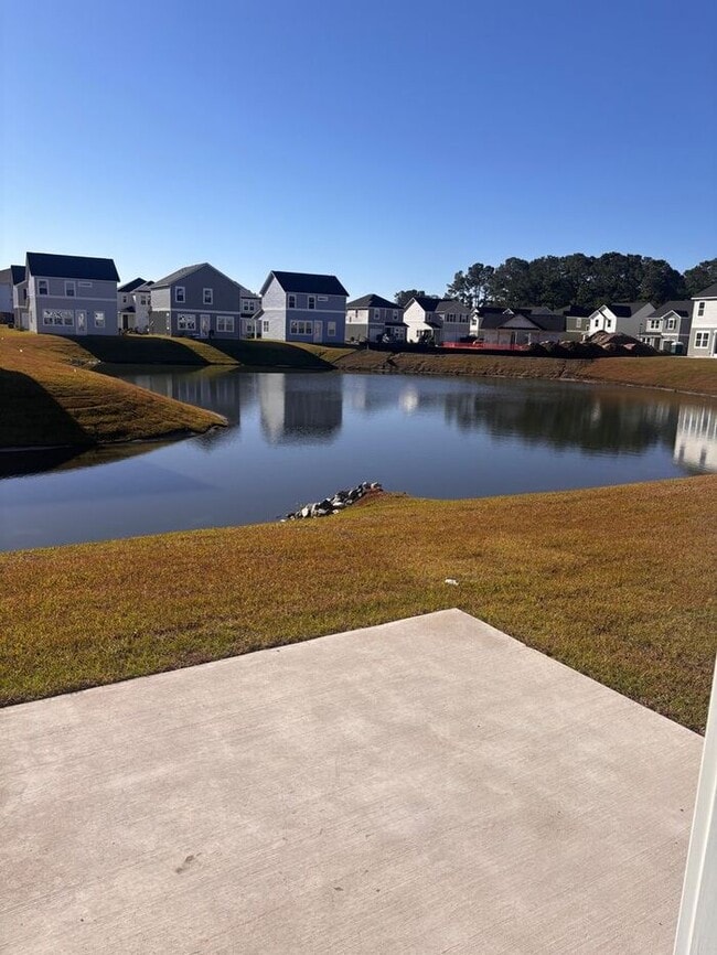 Photo - Beautiful 4BR 3 BA Home w/ Loft + Patio + View in Little River