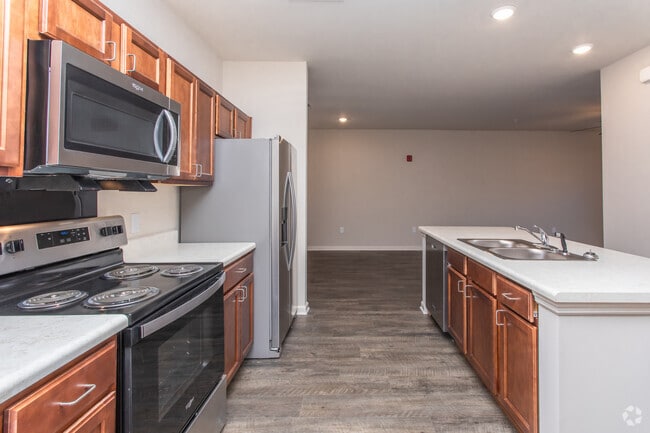 2BR, 1BA - 977SF