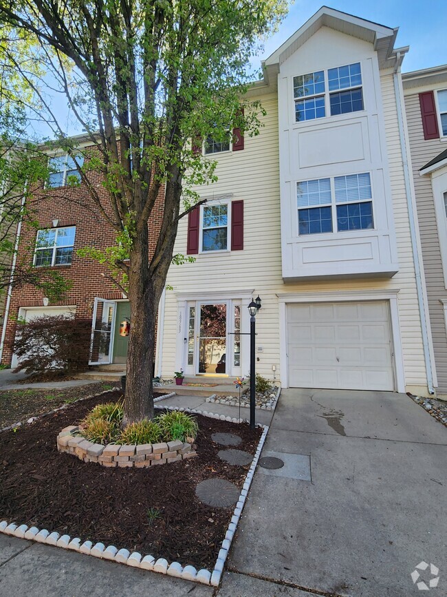Building Photo - 18763 Trident Sq Rental