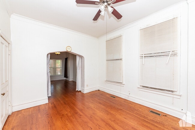 Photo - 1016 S Oakley Blvd Unit 1