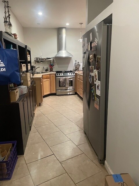 Entry to Kitchen - 111 Mulberry St Unit 2O