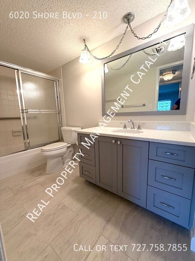 Photo - 6020 Shore Blvd S