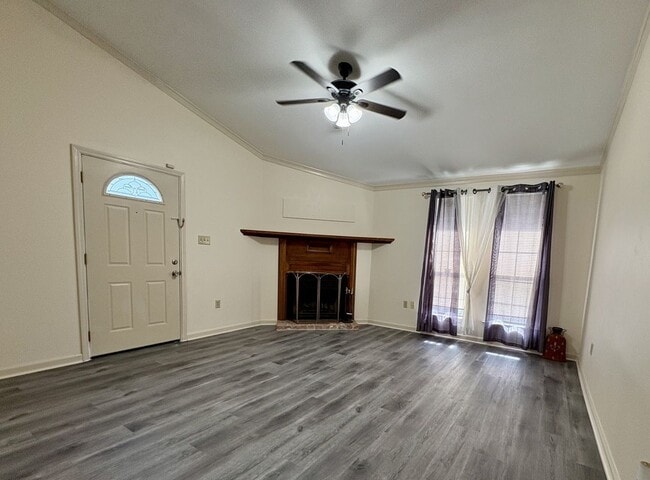 5490 Sleepy Hollow Dr