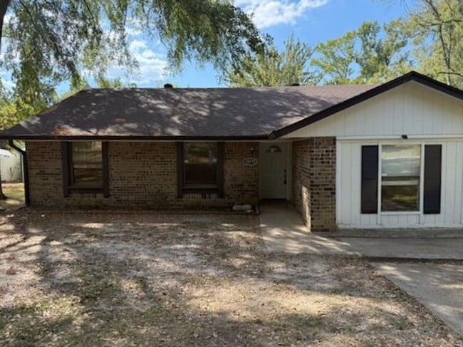 Photo - 10172 Hillside Dr