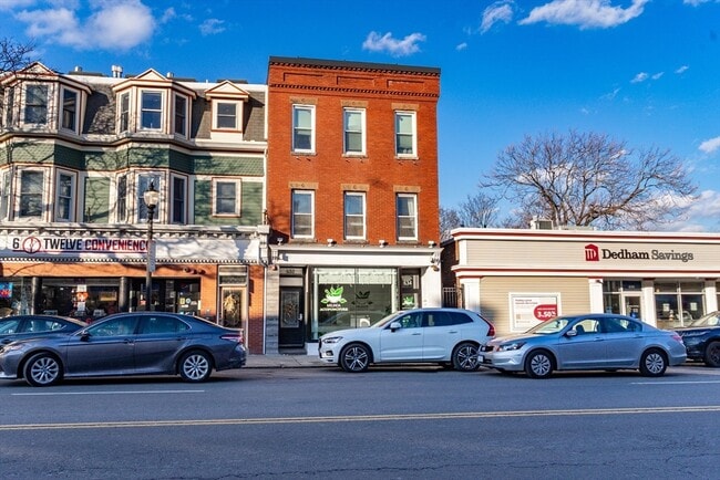 Building Photo - 632 E Broadway Unit 2