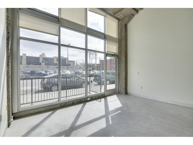 Photo - 521 S 7th St Unit 116