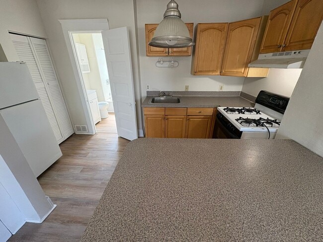 Photo - 7951 Lorain Ave Unit 3