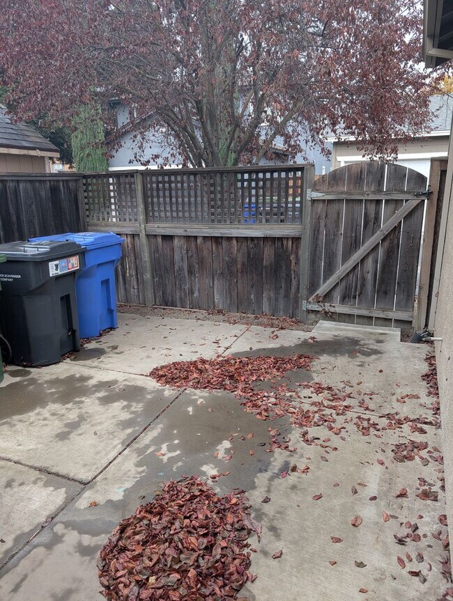 Great 3 bedroom home walking distance to P... House Rental in Turlock