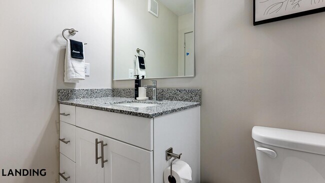 900 N Tryon St Unit 2114