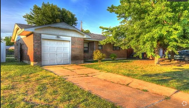 Building Photo - 3205 S Madole Blvd Rental