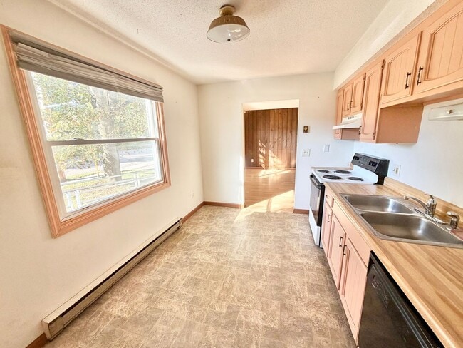 345 Weaver St Unit B