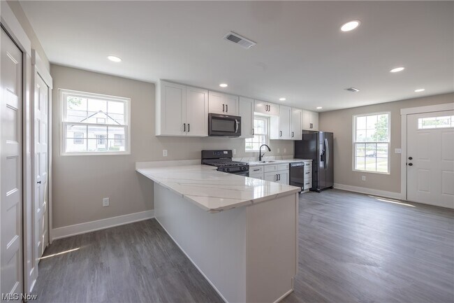 Photo - 1836 E 294th St