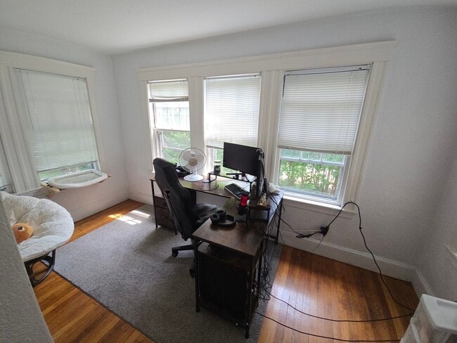 283 Lowell Ave Unit 1