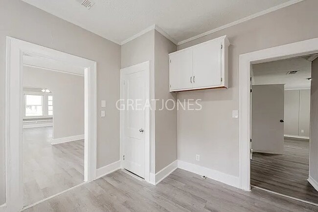 Photo - 840 Terrace Ave