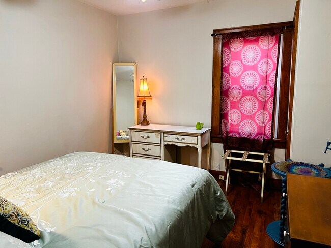 Photo - 910 S Anderson St